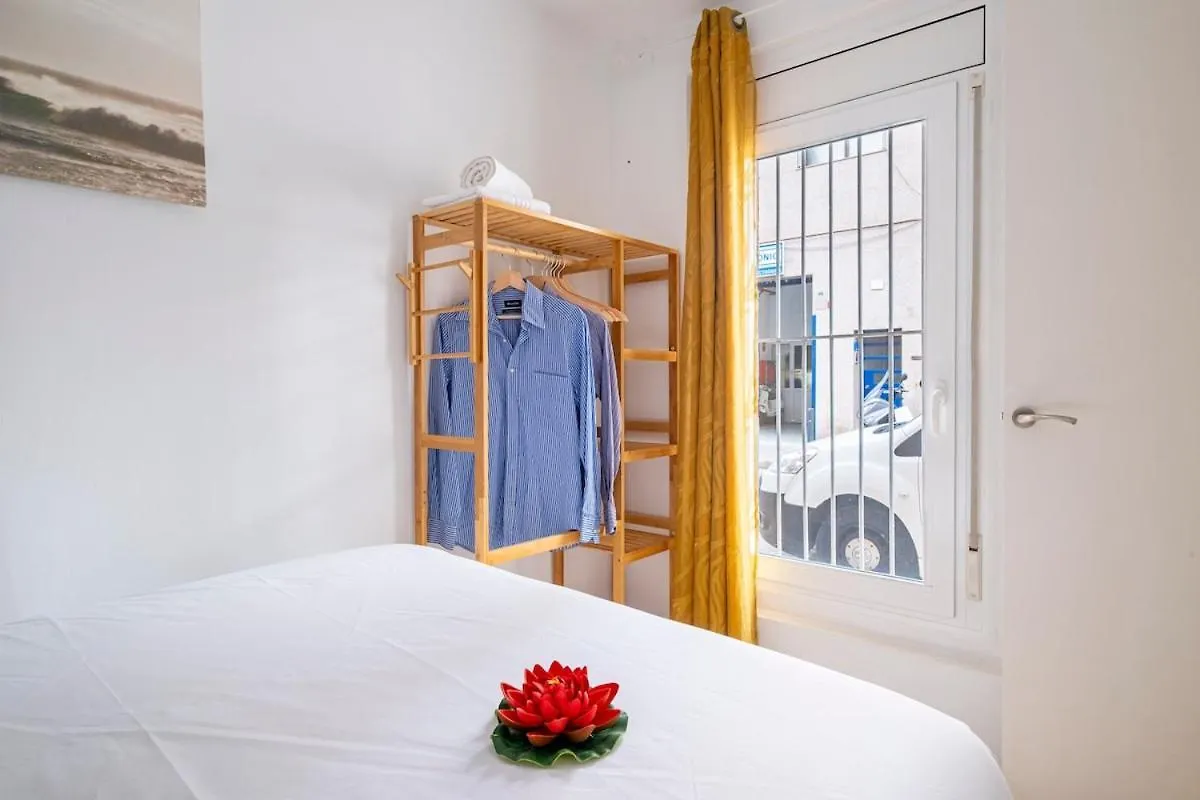 Apartamento 3 Hab Fira De Bcn A 20 Minutos De Bcn Centro L'Hospitalet de Llobregat 0*,  Spain
